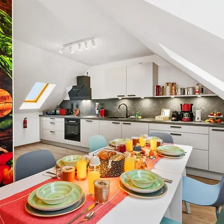 Nussknacker Suite - Ankommen&Wohlfühlen mit viel Raum für 8 Gäste 3 Schlafzimmer Dachterrasse Freunde Familien 120qm * Chemnitz