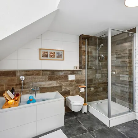 Lägenhet Nussknacker Suite - Pro Max - Ankommen & Wohlfuehlen - Viel Raum 3 Schlafzimmer Dachterrasse Freunde Familien Arbeiten 2 Wc 120Qm
