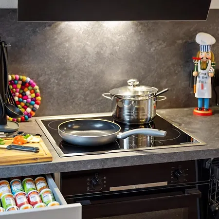 Apartamento Nussknacker Suite - Ankommen&Wohlfühlen mit viel Raum für 8 Gäste 3 Schlafzimmer Dachterrasse Freunde Familien 120qm Chemnitz