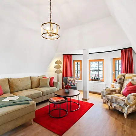 Nussknacker Suite - Ankommen&Wohlfühlen mit viel Raum für 8 Gäste 3 Schlafzimmer Dachterrasse Freunde Familien 120qm Apartamento Chemnitz