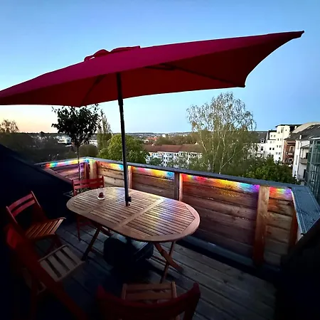 Nussknacker - Pro Max - Ankommen & Wohlfuehlen - Viel Raum 3 Schlafzimmer Dachterrasse Freunde Familien Arbeiten 2 Wc 120qm Apartment Chemnitz
