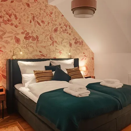 Nussknacker - Pro Max - Ankommen & Wohlfuehlen - Viel Raum 3 Schlafzimmer Dachterrasse Freunde Familien Arbeiten 2 Wc 120qm Chemnitz
